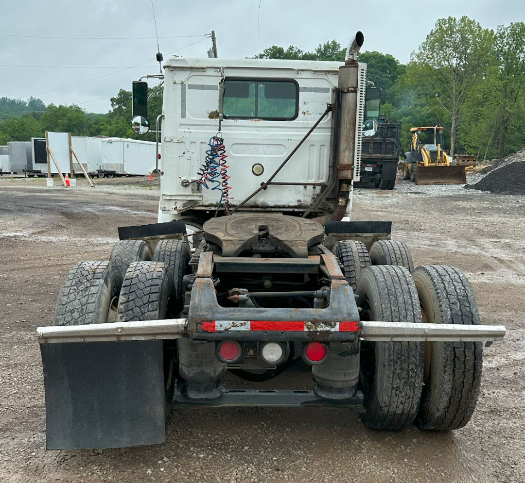 1996 VOLVO WG - Image 4